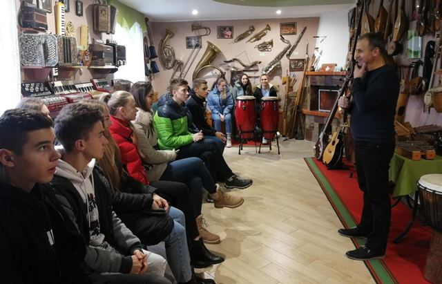 В інтеравктивному музеї Камертон